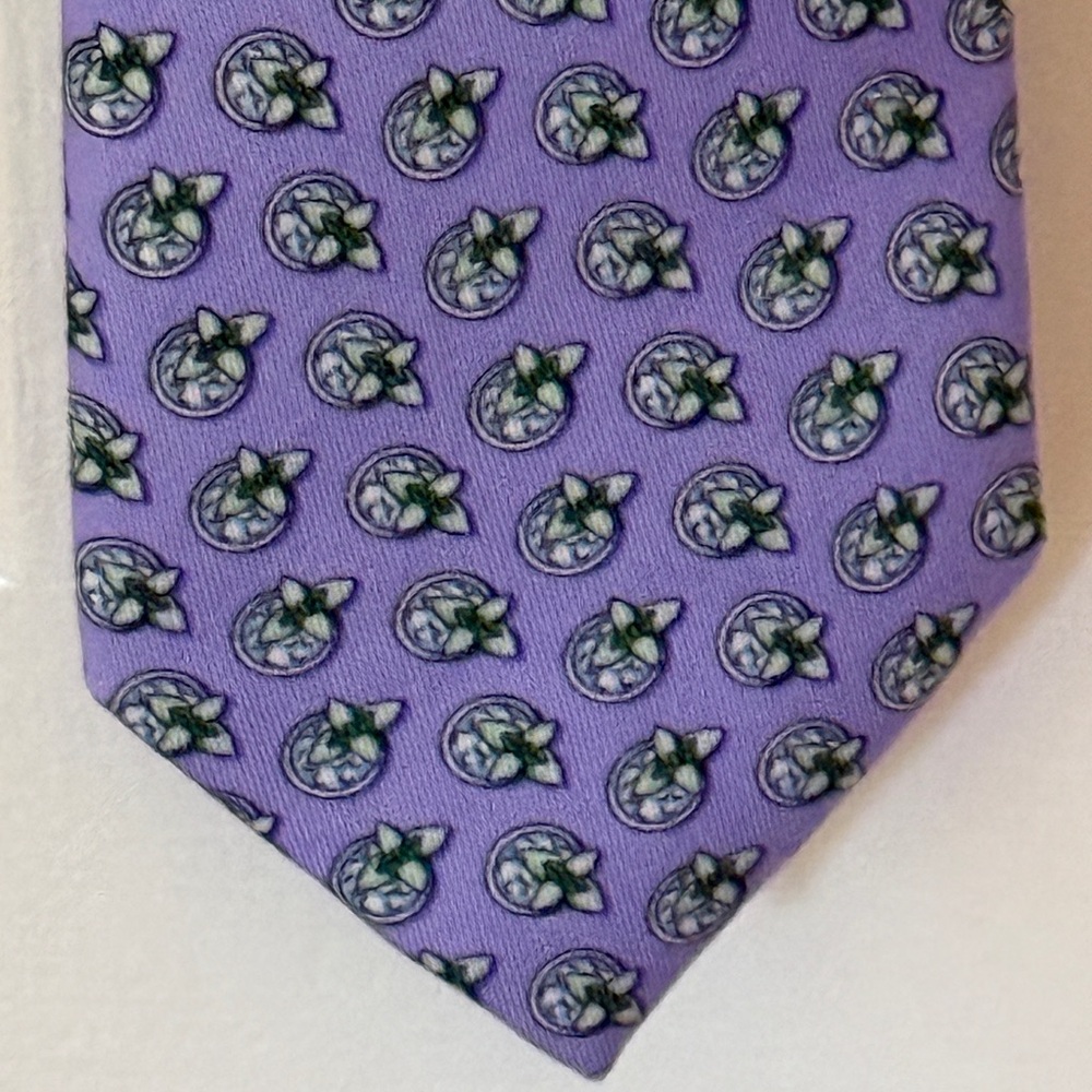 Men’s Vineyard Vines Kentucky Derby lavender color mint julep necktie